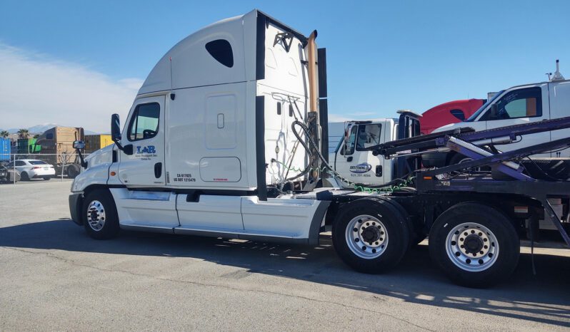 2012 Freightliner Cascadia full