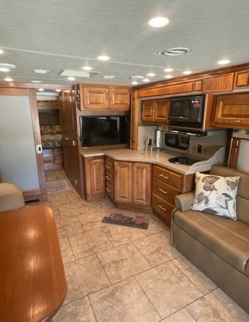 2014 TIFFIN ALLEGRO BREEZE 32BR full