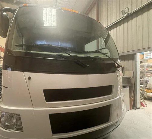 2011 THOR MOTOR COACH SERRANO 31X