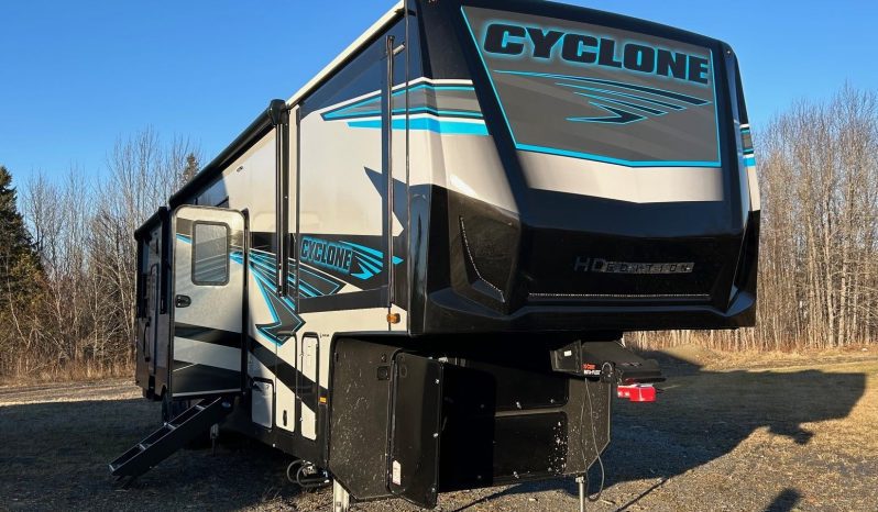 2024 Heartland & 2017 Ram 3500 Laramie DRW full