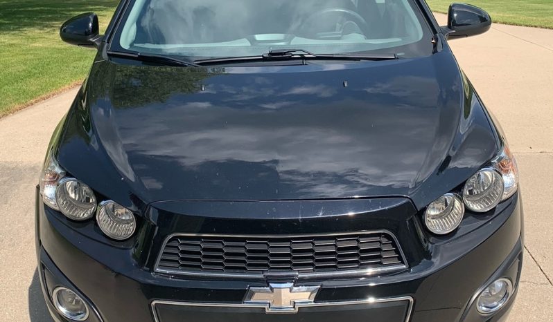 2022 TIFFIN ALLEGRO BUS 45OPP & 2016 Chevy Sonic full