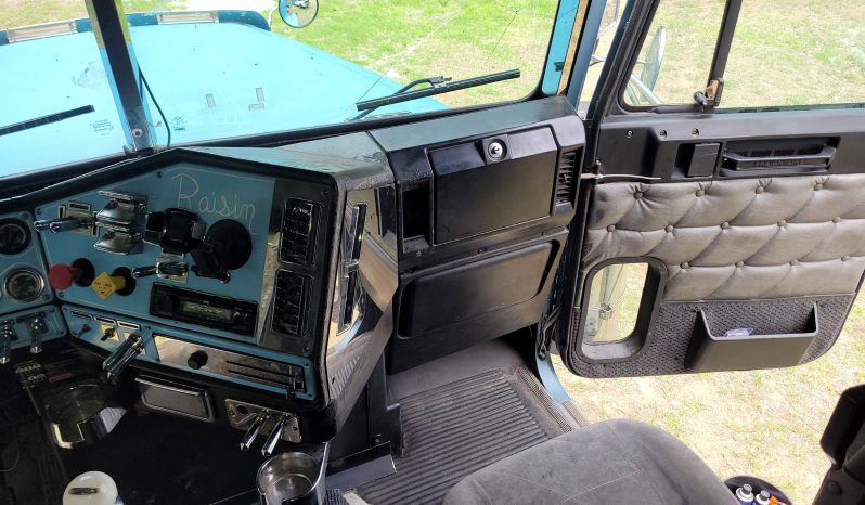 2006 Freightliner Classic XL full