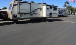 2017 FOREST RIVER ROCKWOOD ULTRA LITE 2703WS full