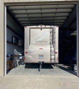 2017 WINNEBAGO SUNOVA 36Z full