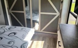 2023 FOREST RIVER WILDWOOD HERITAGE GLEN 353BED full