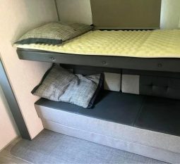 2023 FOREST RIVER WILDWOOD HERITAGE GLEN 353BED full