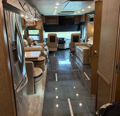 2019 NEWMAR VENTANA 4037 full