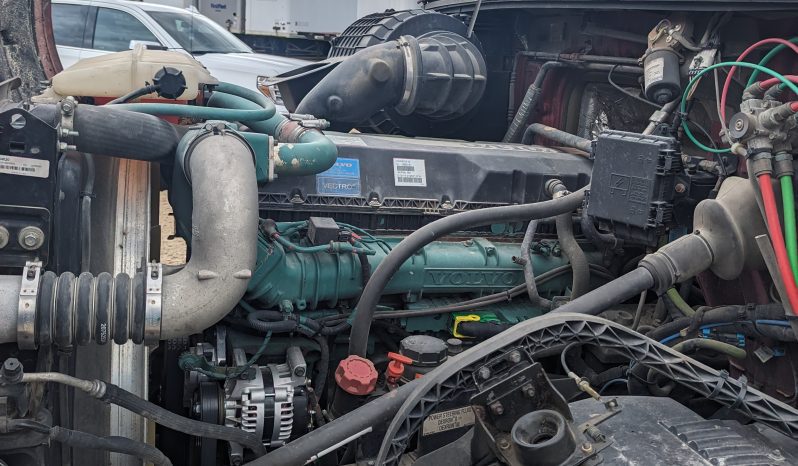 2016 Volvo VNL42T730 full
