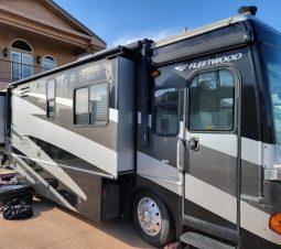 2004 FLEETWOOD EXCURSION 39L full