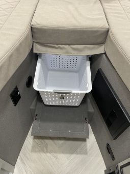 2025 COACHMEN GALLERIA LI3 24A full