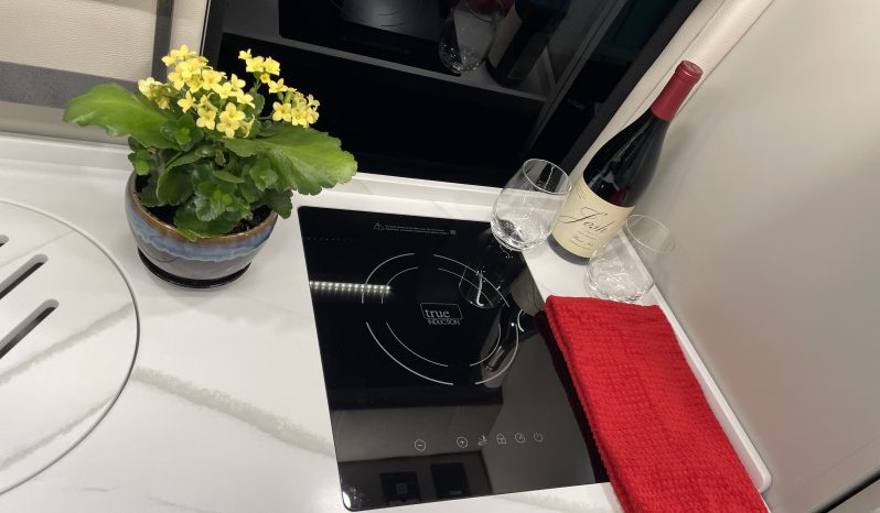 2025 COACHMEN GALLERIA LI3 24A full