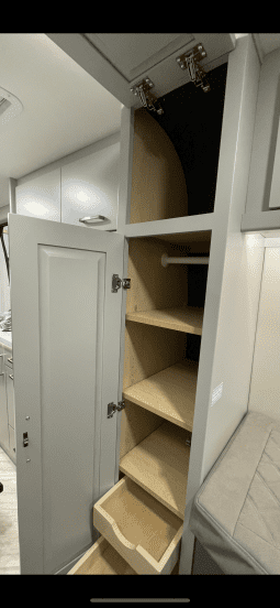2025 COACHMEN GALLERIA LI3 24A full