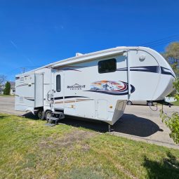 2011 KEYSTONE RV CO MONTANA MOUNTAINEER 291RLT full