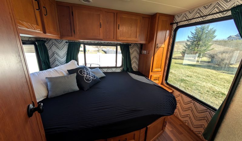 2012 COACHMEN FREELANDER 26QB full