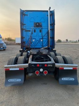 2017 Freightliner Cascadia 125 full