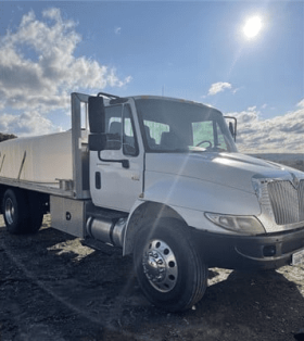 2002 INTERNATIONAL DURASTAR 4300