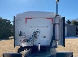 2001 International 9200 full