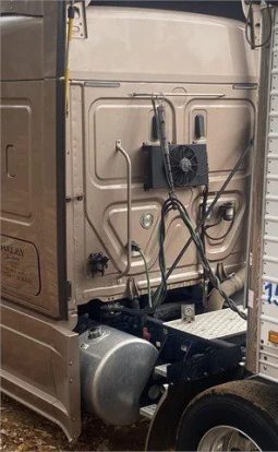 2018 FREIGHTLINER CASCADIA 125 full