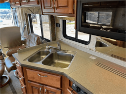 2006 MONACO CAYMAN 37PBD full