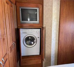 2006 MONACO CAYMAN 37PBD full