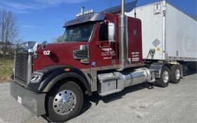 2011 FREIGHTLINER 122SD