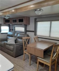 2018 FOREST RIVER FLAGSTAFF CLASSIC SUPER LITE 827FLS full