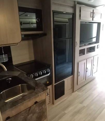 2022 Coachman Spirit Ultra Lite full