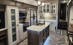 2021 DUTCHMEN ASTORIA full