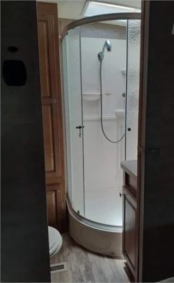 2018 FOREST RIVER FLAGSTAFF CLASSIC SUPER LITE 827FLS full