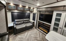 2021 DUTCHMEN ASTORIA full