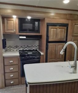 2018 FOREST RIVER FLAGSTAFF CLASSIC SUPER LITE 827FLS full