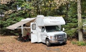 2015 WINNEBAGO MINNIE WINNIE 27Q