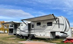 2021 HIGHLAND RIDGE OPEN RANGE 427BHS