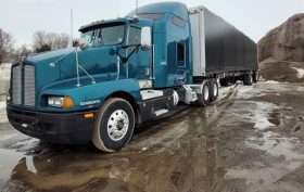 2002 KENWORTH T600