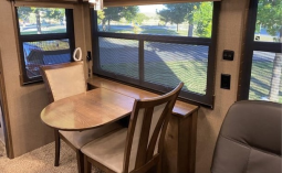 2018 FOREST RIVER CEDAR CREEK CHAMPAGNE 38EL full