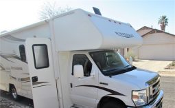 2015 WINNEBAGO MINNIE WINNIE 27Q full