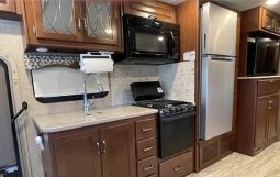 2016 THOR MOTOR COACH HURRICANE 35C full