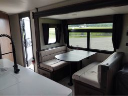 2021 Forest River Cherokee Grey Wolf full