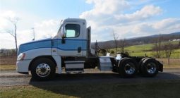 2010 Freightliner Cascadia 125 “Day Cab” full