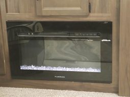 2021 Forest River Cherokee Grey Wolf full