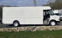 2012 FREIGHTLINER MT45 full