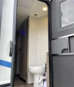 2021 FOREST RIVER CHEROKEE ALPHA WOLF 33BH-L full