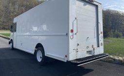2012 FREIGHTLINER MT45 full