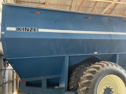 1995 Kinze 1040 Row Crop Cart full