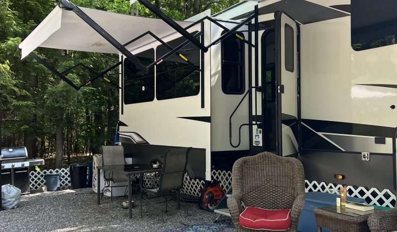 2022 Keystone Alpine full