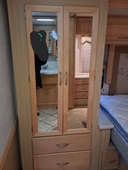 2004 Winnebago Itasca full