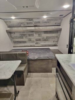 2022 Coleman Lantern Lt full