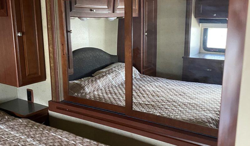 2014 Winnebago Vista full