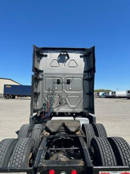 2016 Freightliner Cascadia full