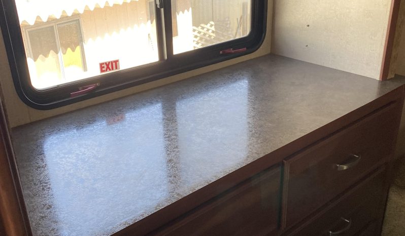 2014 Winnebago Vista full